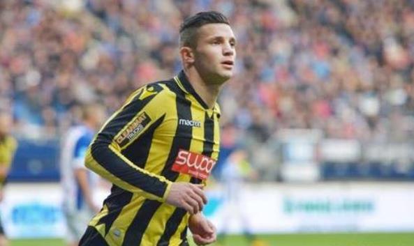 浙江稠州五人得分上双力克新疆，小组第一出线