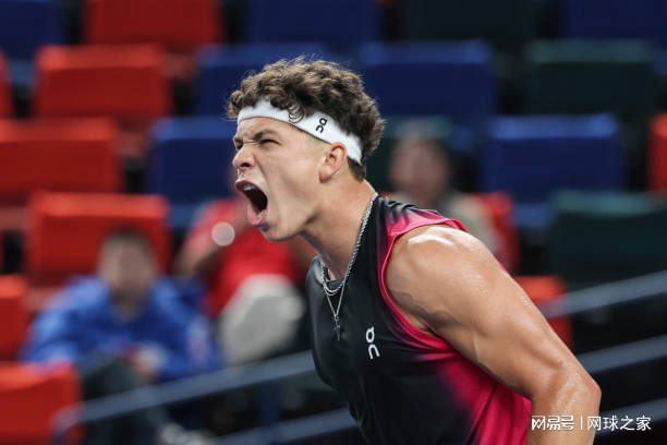 王楠9岁女儿迎转折点！首夺全国团体冠军，遗憾女单无缘前32