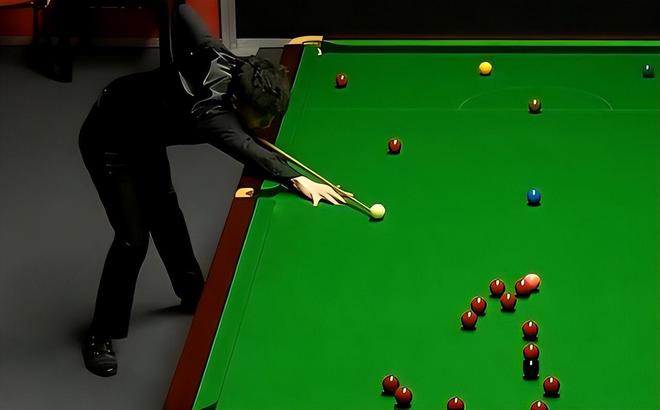 凯利这个被动，连着几次找霍伊伦最后还是没找到，（老板增资在即了）