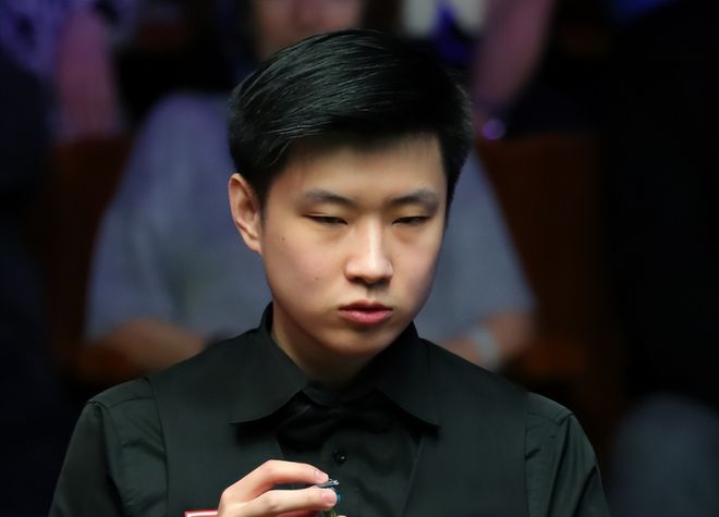 爱德华兹第三节7中5轰13分，带领森林狼追平比分