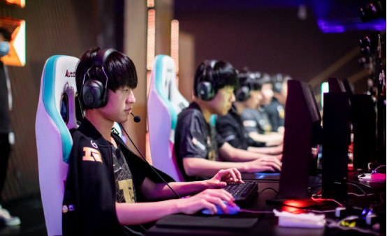 他会让布里 他会让布里